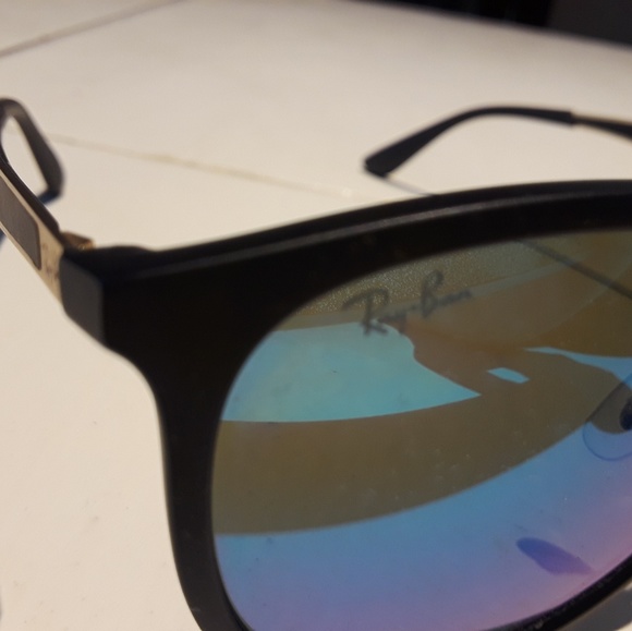 Excellent condition Raybans - Picture 2 of 3